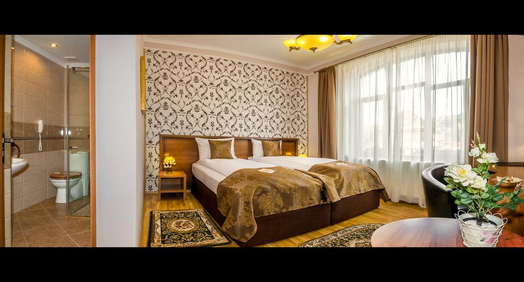 Hotel Bulevard Sighişoara Habitación foto